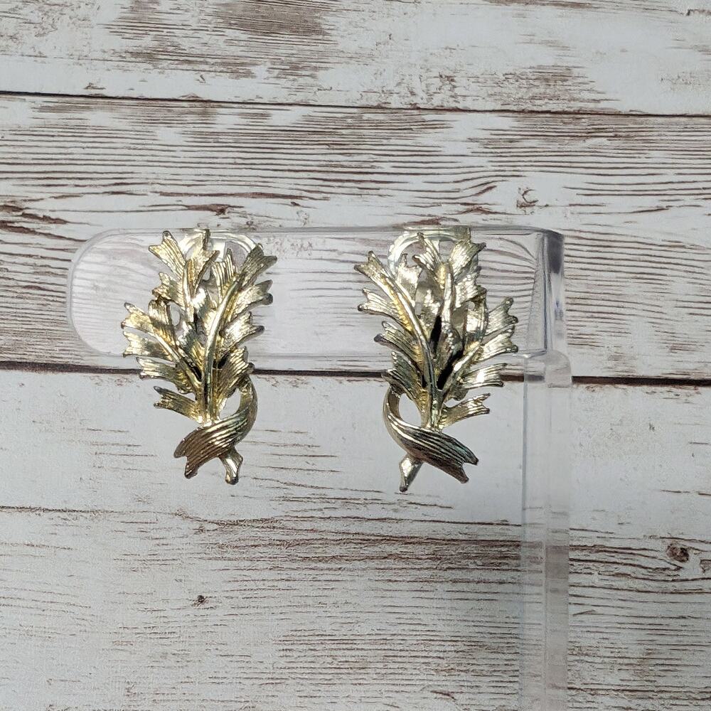 Vintage Clip On Earrings Wheat? Bunch Gold Tone
